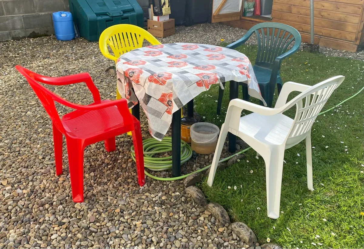 Garden Table And 4 Chairs Set - Image 2