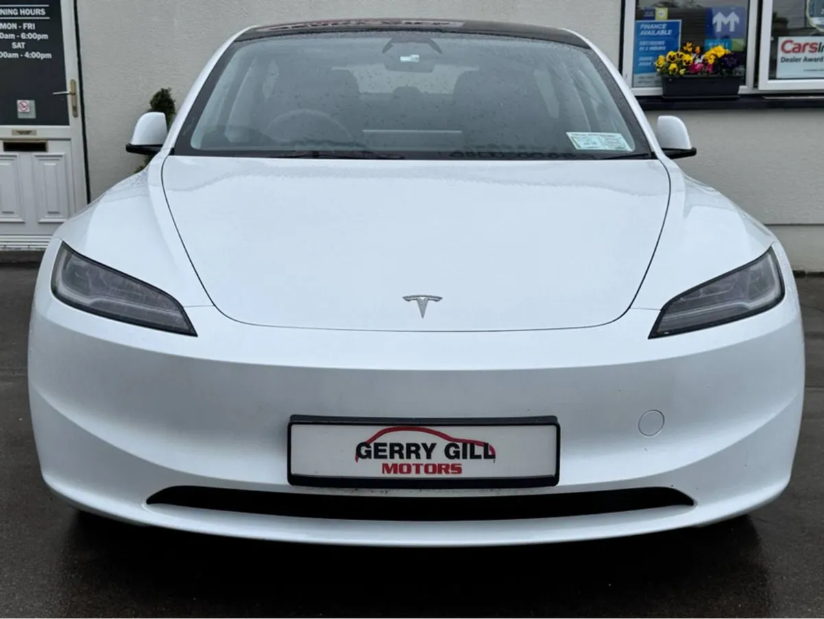 Tesla Model 3 RWD - Image 2