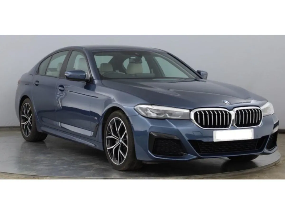 BMW 5 Series 520D M Sport  ivory Leather - Image 1