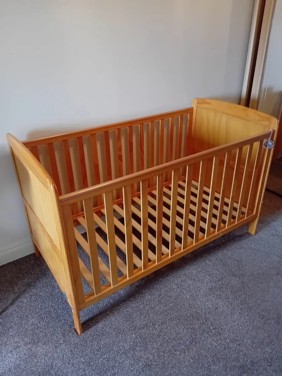 Babylo Cot Bed - Image 1