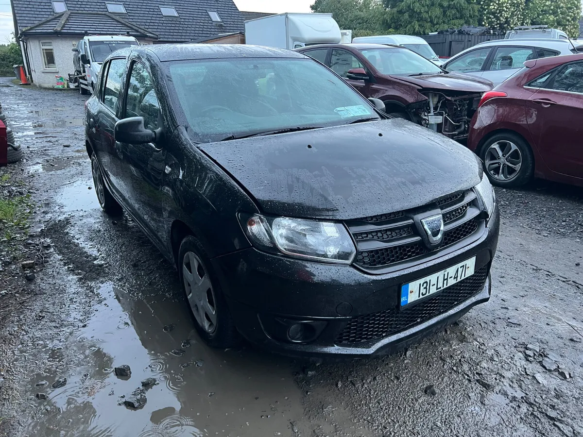 2013 Dacia Sandero Drive Away - Image 1