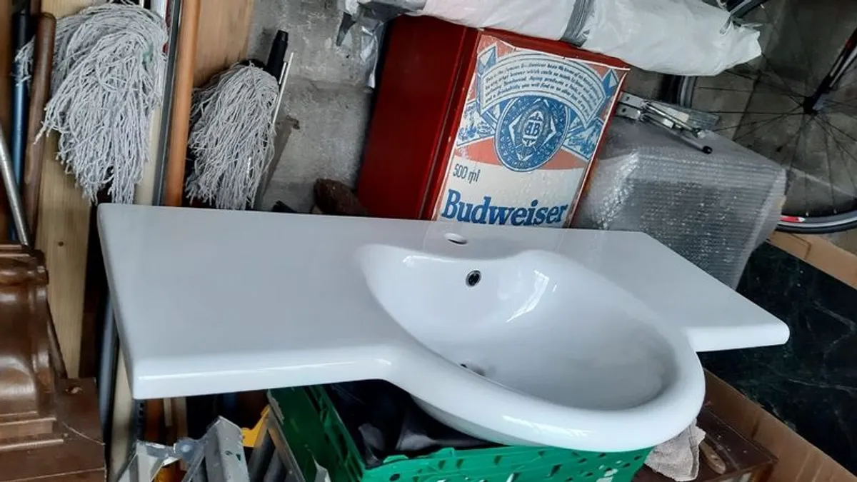sink catalonia ceramic white Open to offers - Image 1
