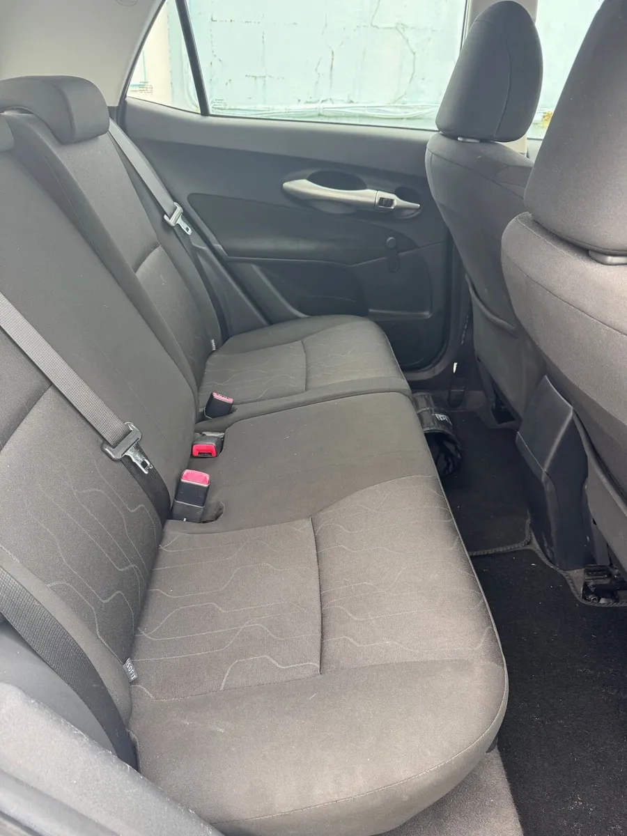 Car - Image 4