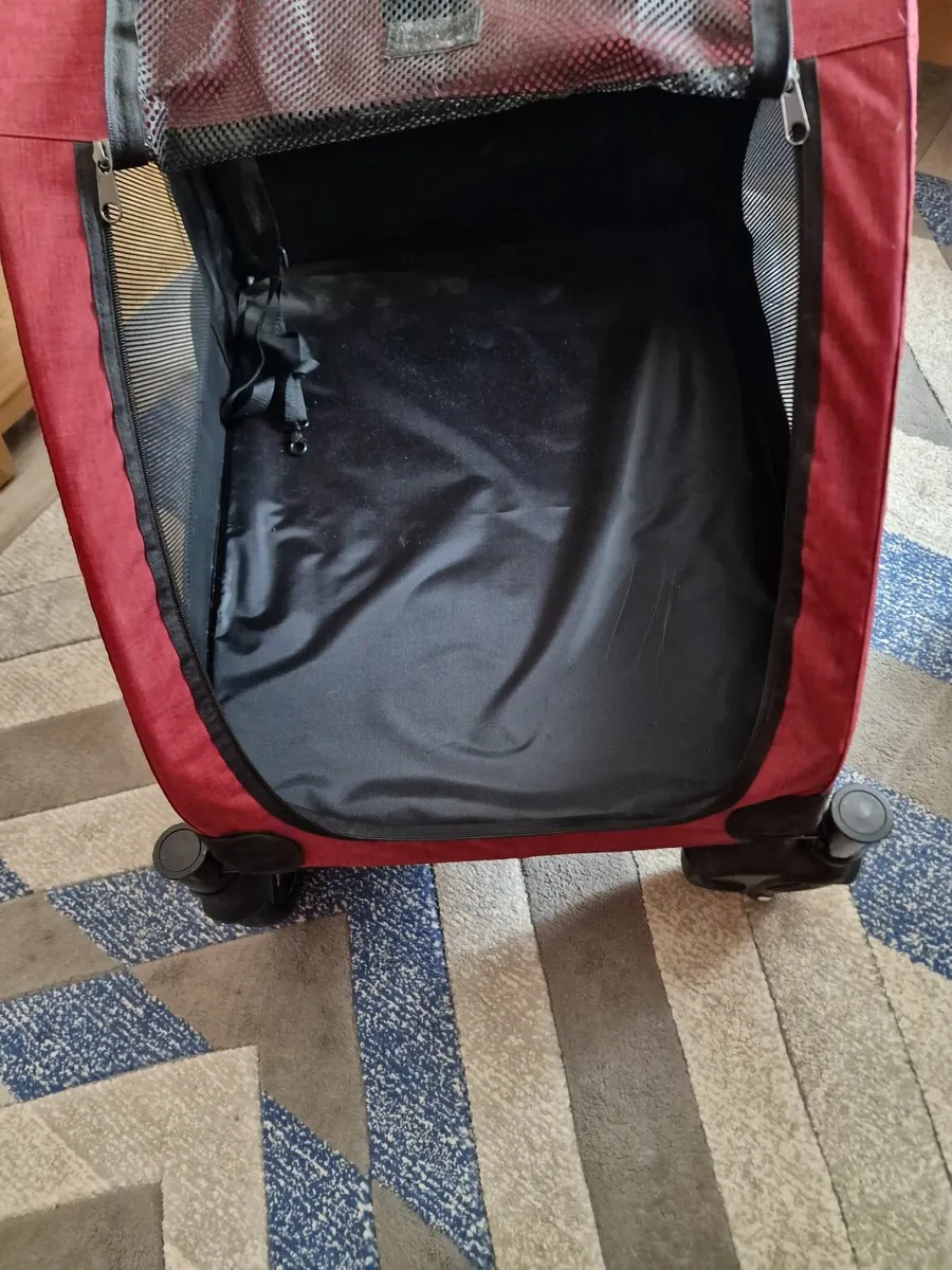 Pet stroller/carrier - Image 2