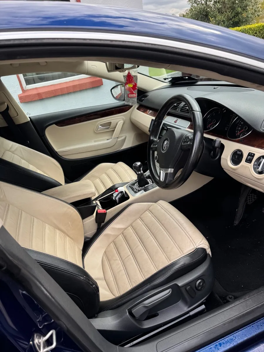 Volkswagen CC 2010 - Image 2