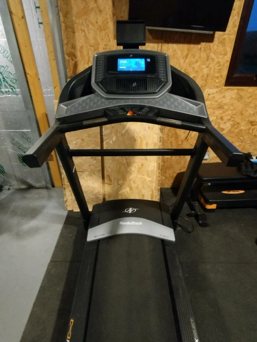 NordicTrack T12 Treadmill - Image 2