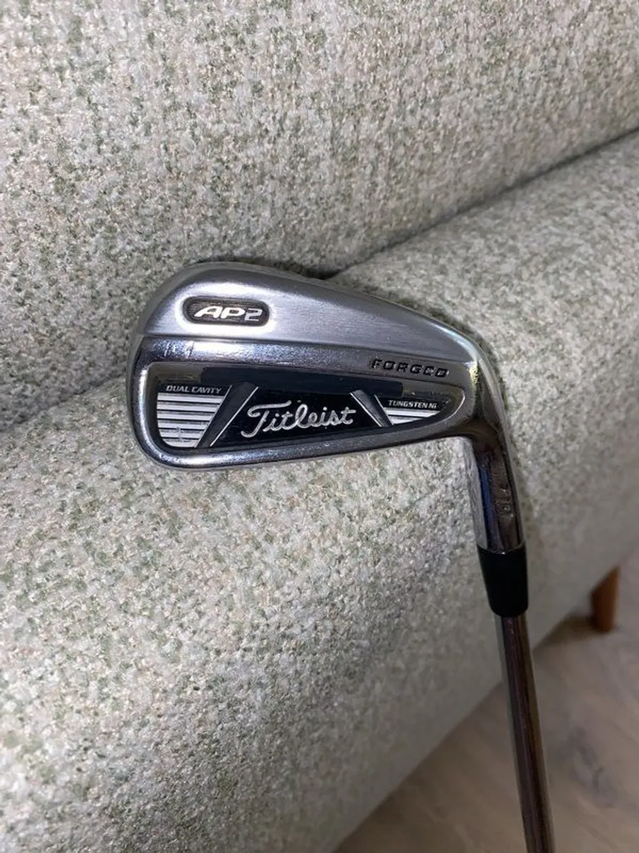Titleist AP2 710 irons - Image 2