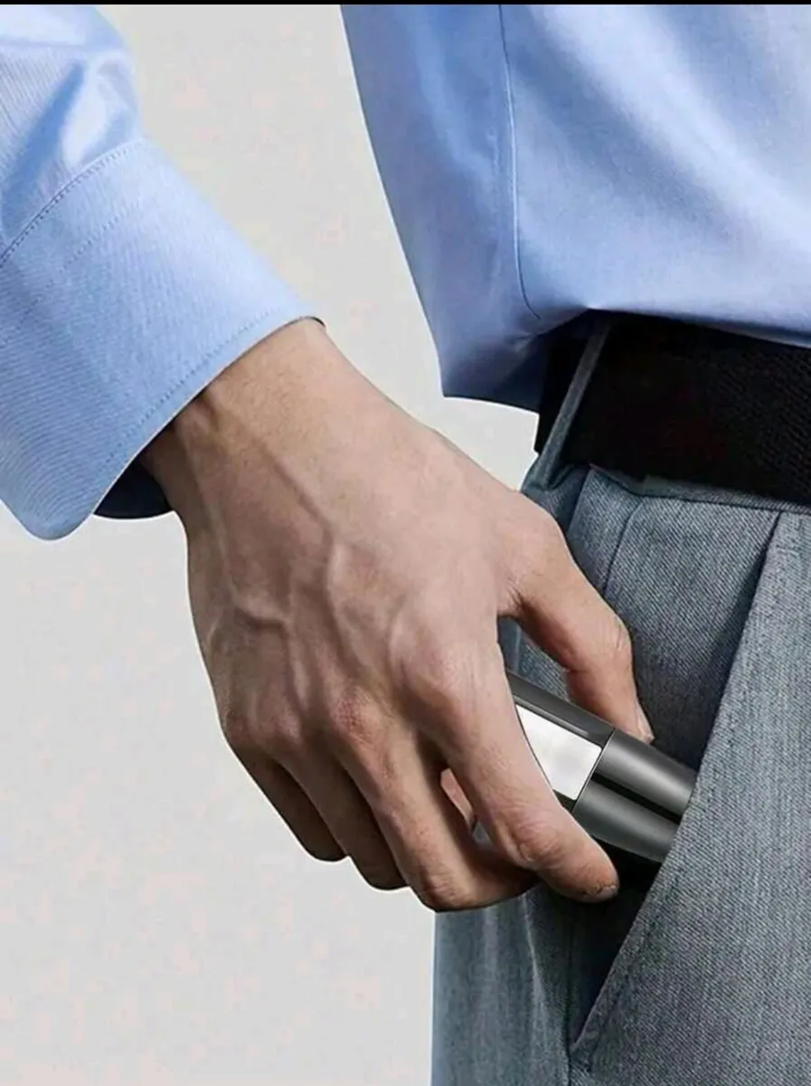 Electric Nose Hair Trimmer – Compact & Easy to Use - Image 3