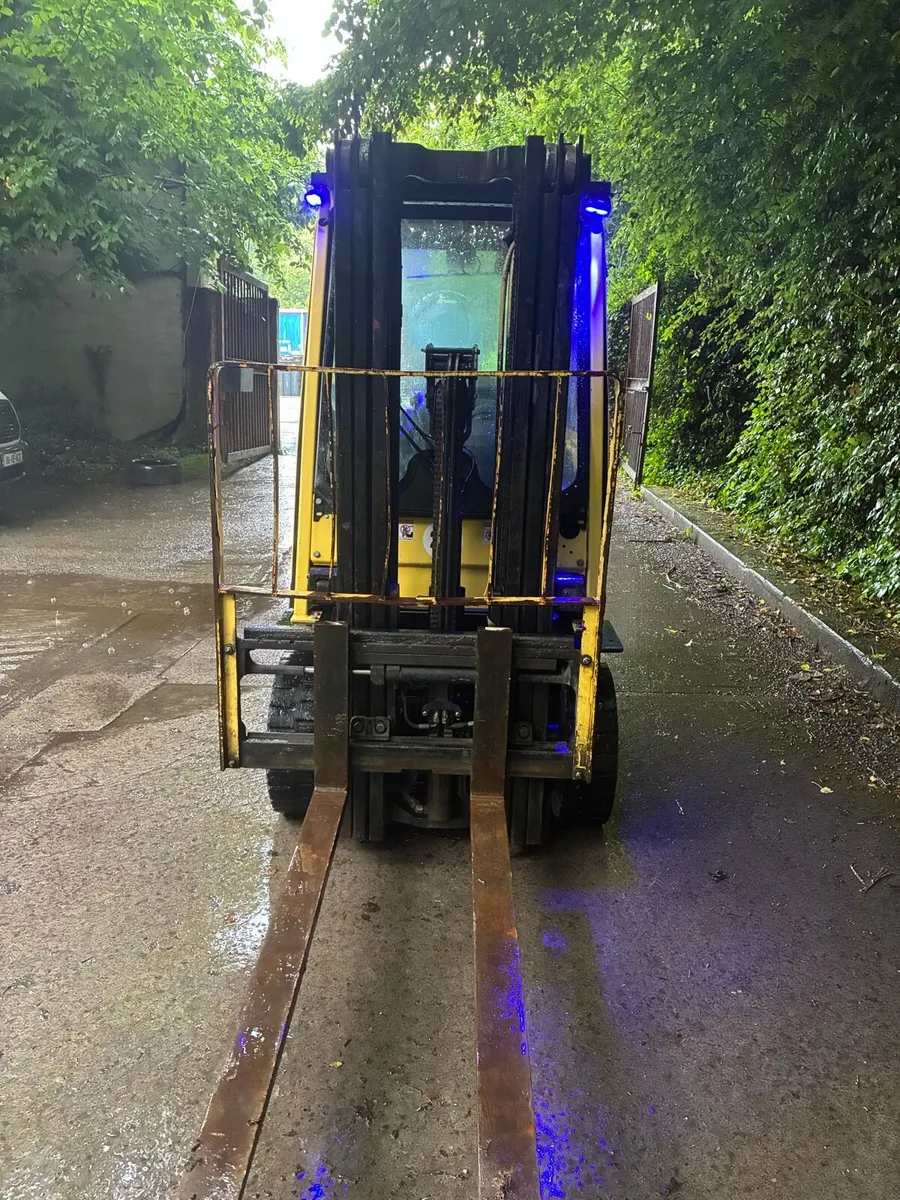 Forklift - Image 2