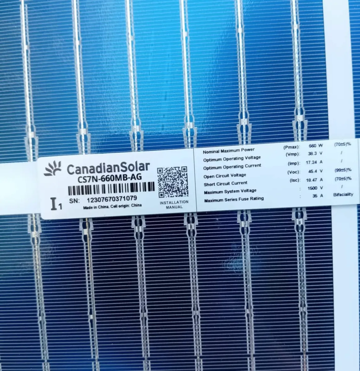 Solar panels - CANADIAN SOLAR 660W - new - Image 1