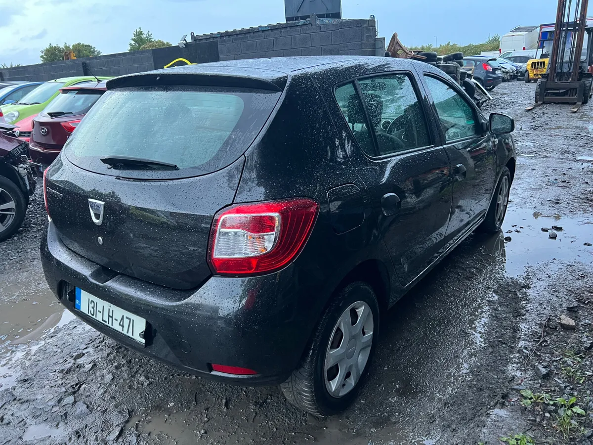 2013 Dacia Sandero Drive Away - Image 4