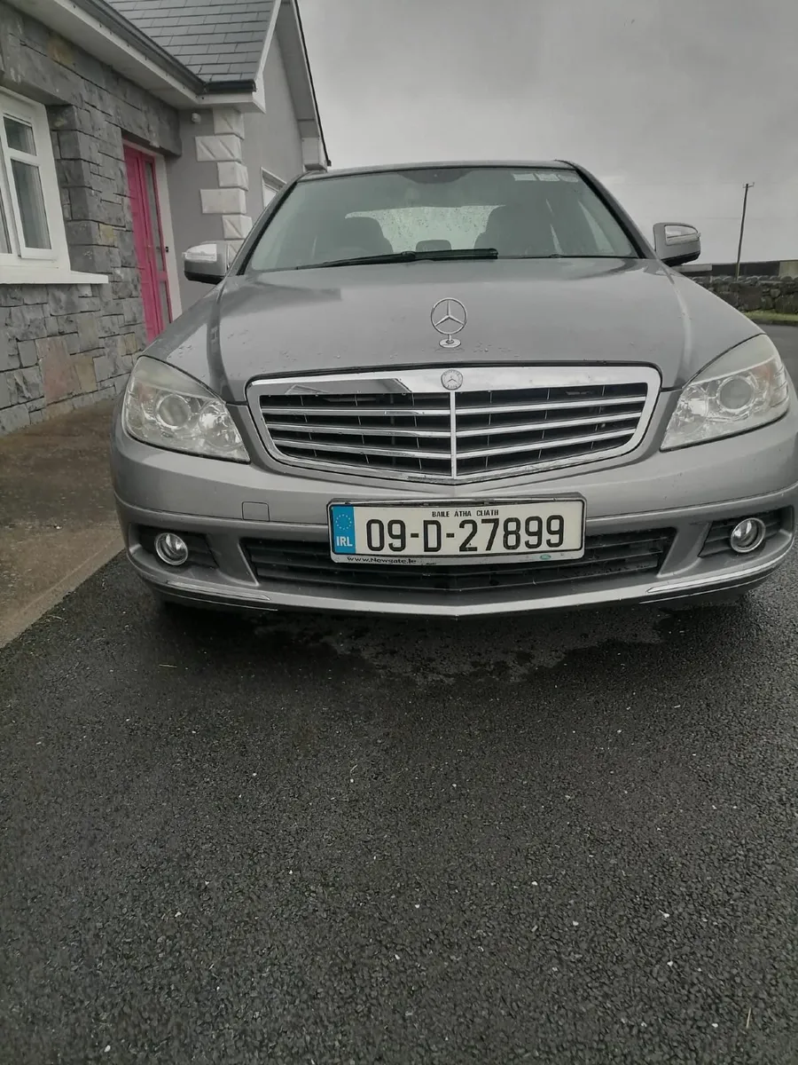 Mercedes-Benz C-Class 2009 - Image 4