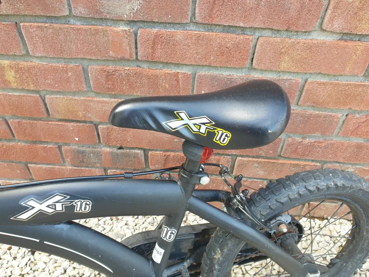 Boys 16" bike in good working nick - Image 2