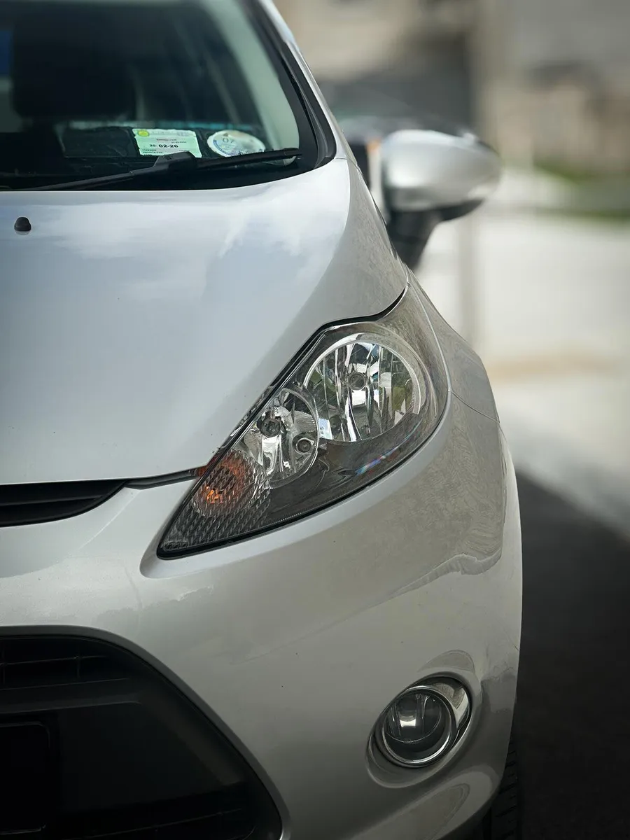 Ford Fiesta 2011 - Image 3