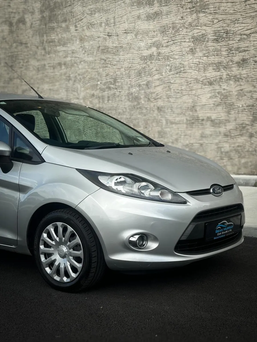 Ford Fiesta 2011 - Image 4