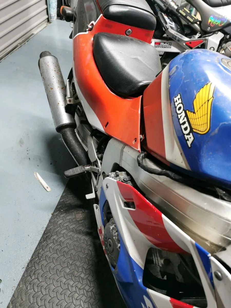 Cbr250r - Image 4