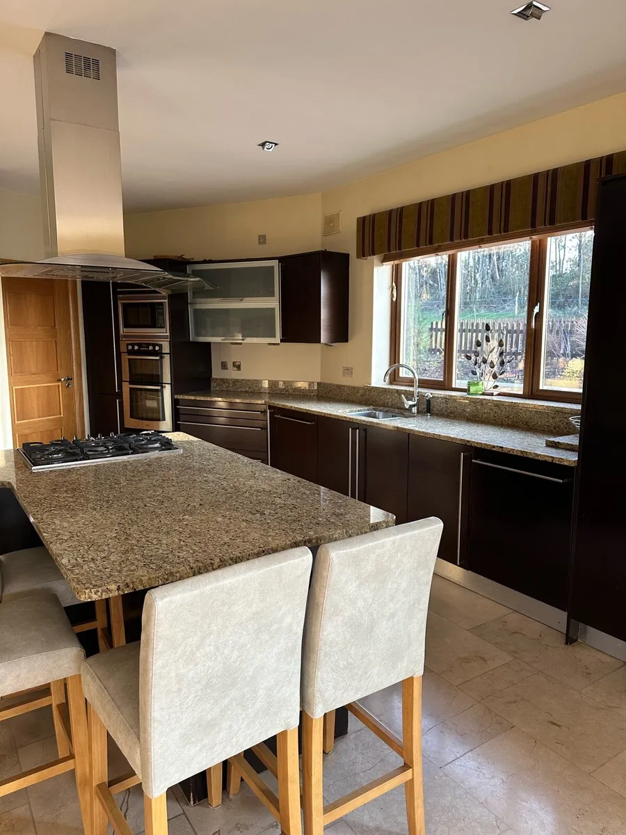 Dark oak Kitchen & island with granite - Image 1