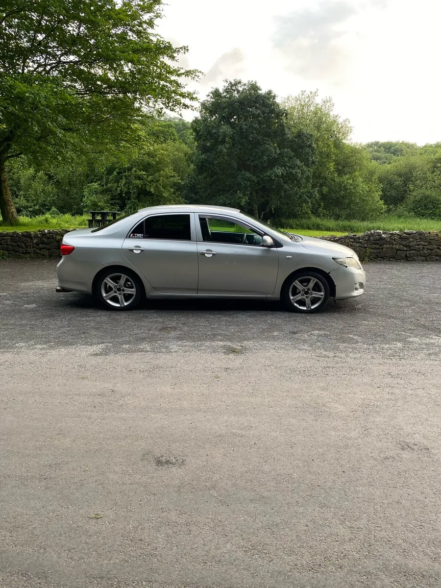 Car - Image 2