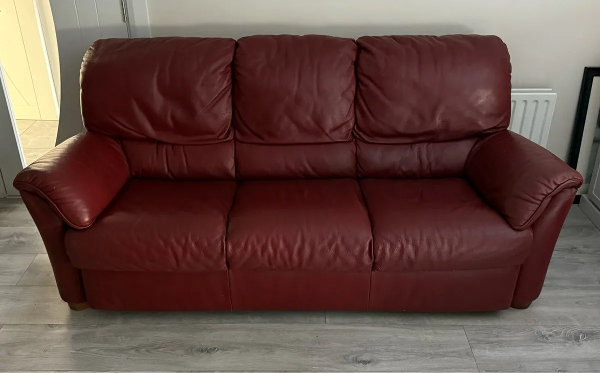 3 Seater Leather Couch - Image 1