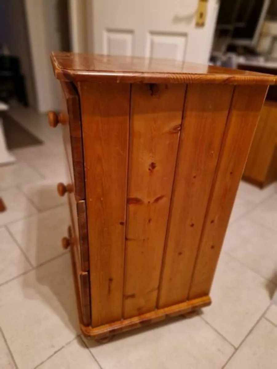 3 Drawer Pine Wooden Locker in Great Condition - Image 4