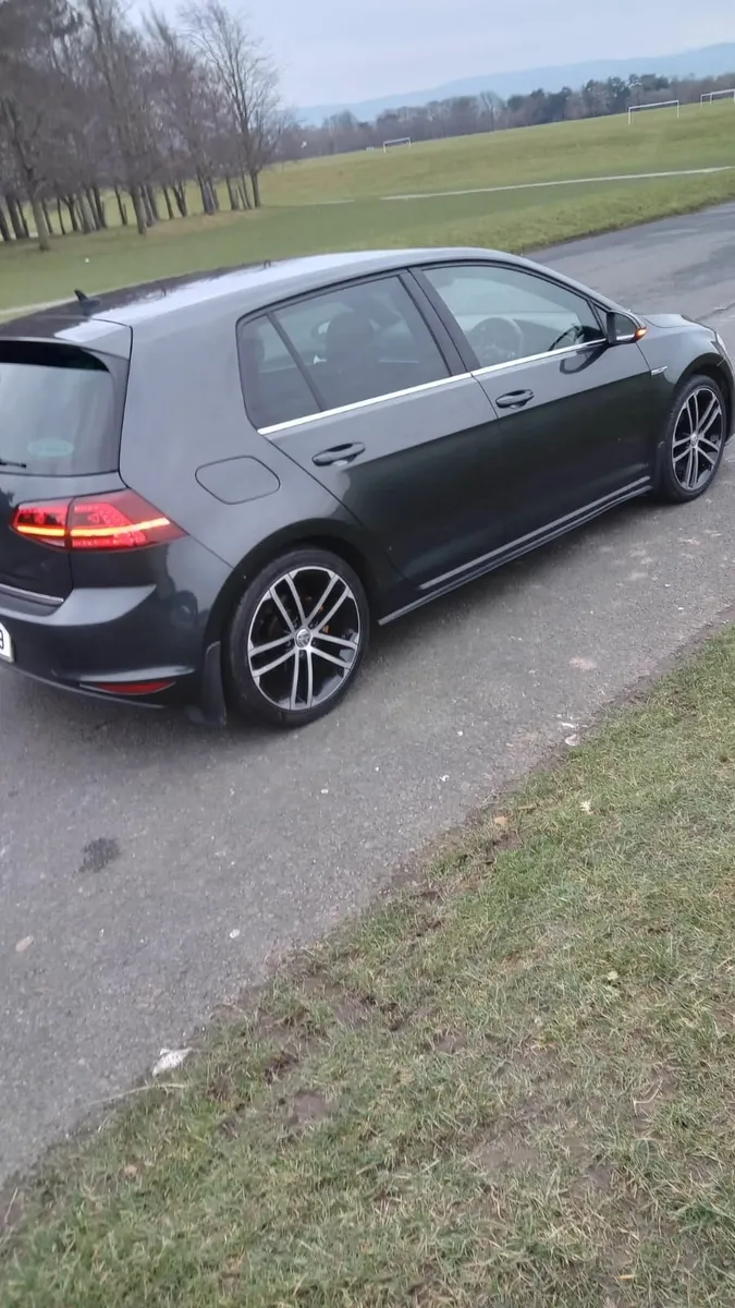 Volkswagen Golf G.T.D 2.0 2014 - Image 4
