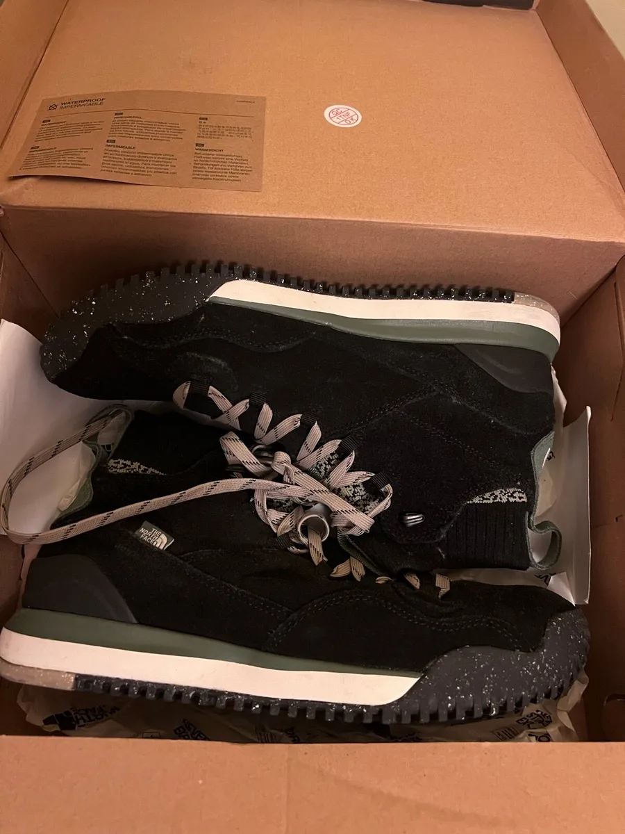 The North Face boots in black - Image 1