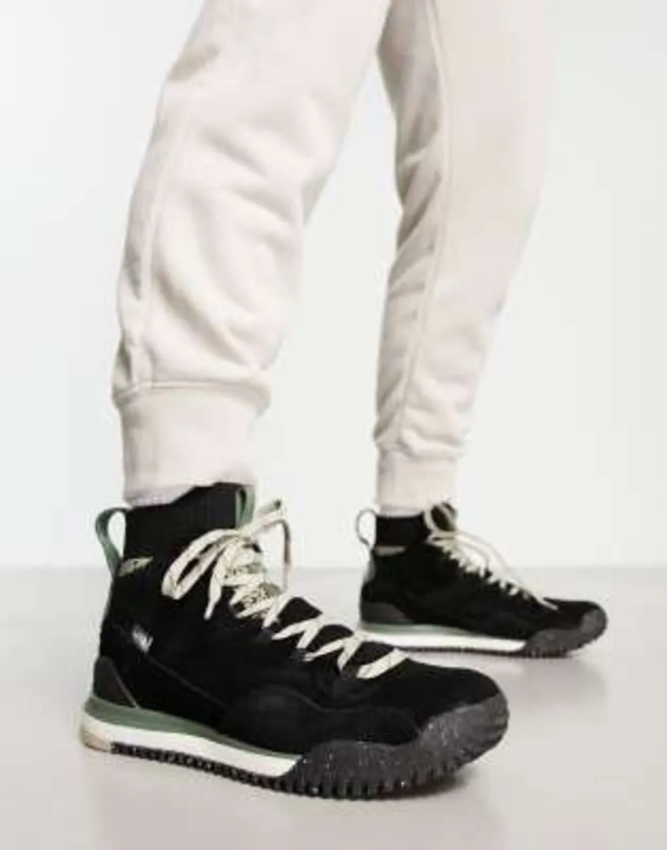 The North Face boots in black - Image 3