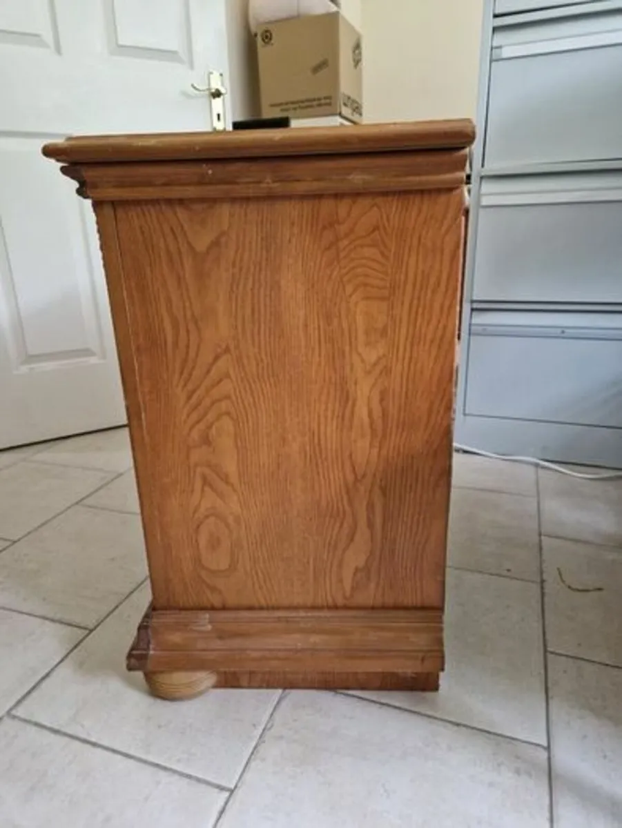 3 Drawer Bedroom Locker, Nice Design and Fittings - Image 3