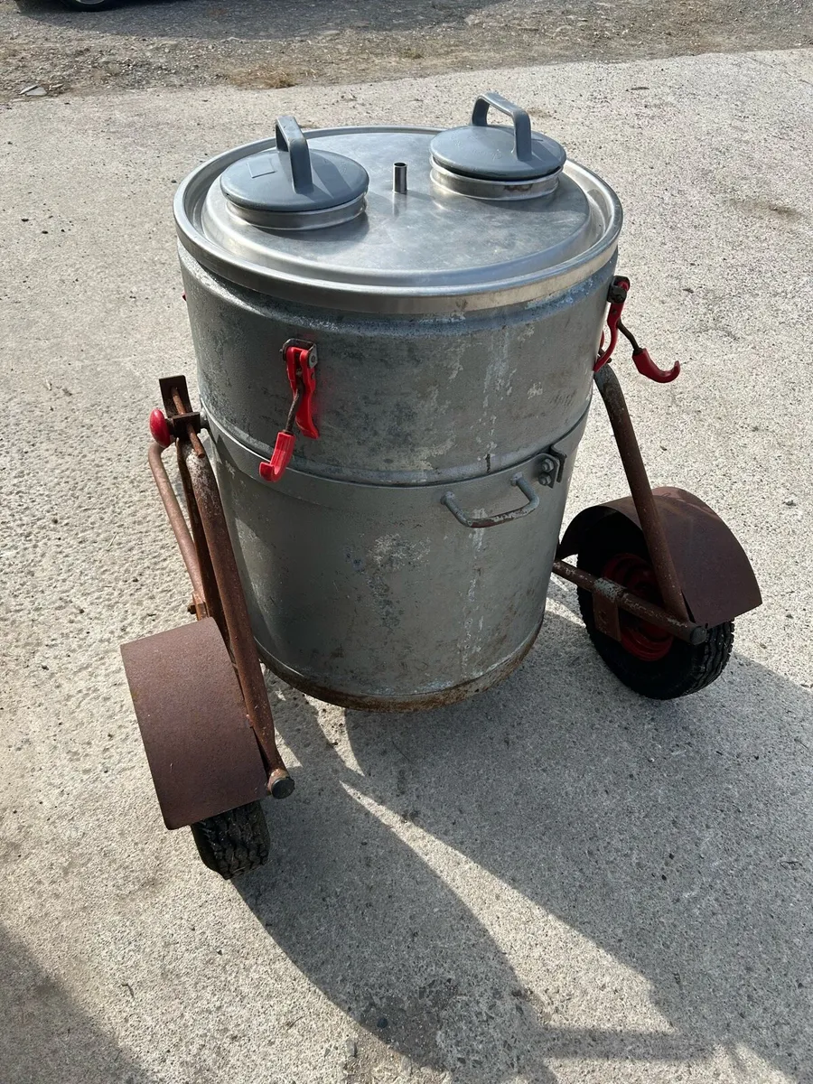 Stainless steel bulk tank - Image 2