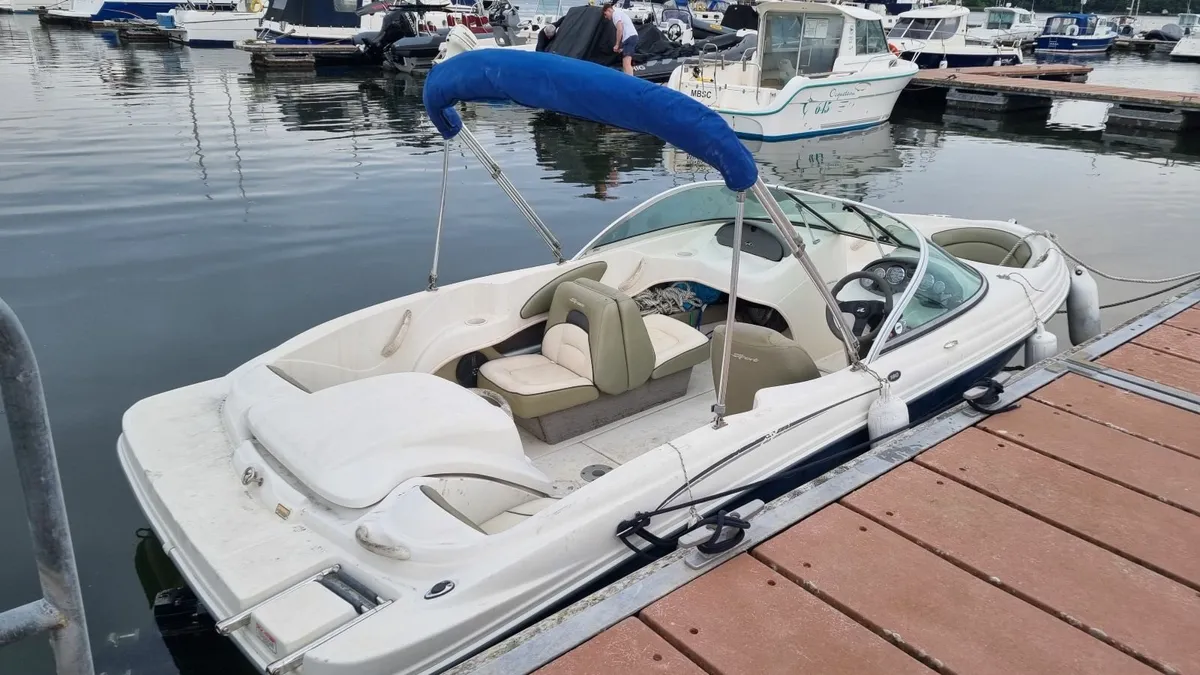 2004 Sea Ray 180 Sport - Image 4