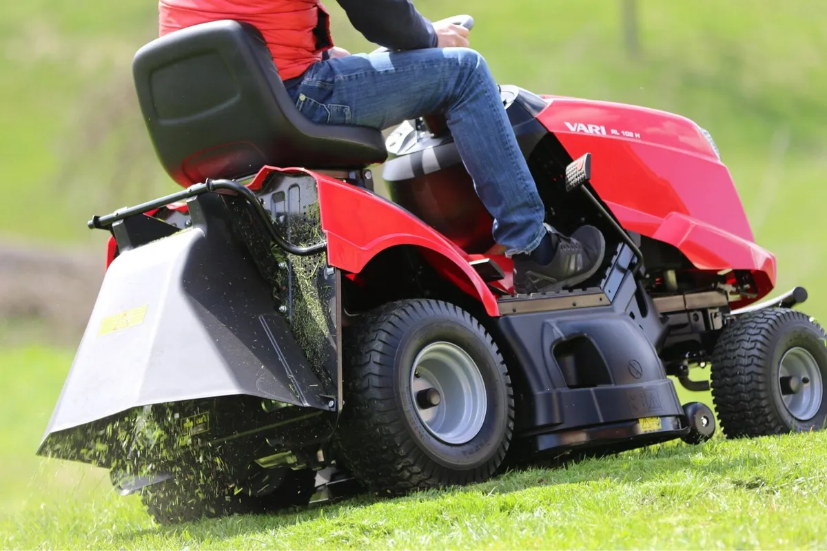 New Vari RL 102 H Ride On Mower by GGP Stiga - Image 2