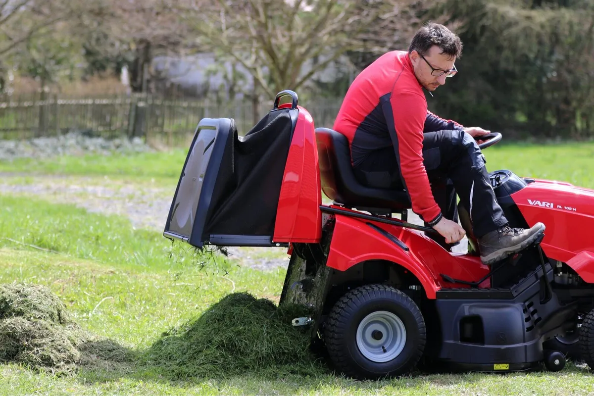New Vari RL 102 H Ride On Mower by GGP Stiga - Image 3