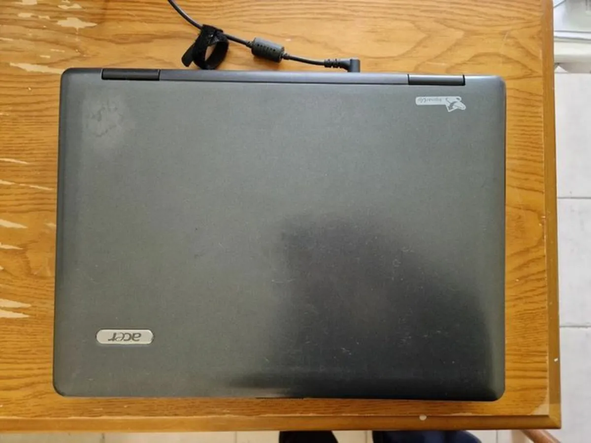Acer Extensa 5220 Laptop, Windows 10, Chrome, Vlc, - Image 3