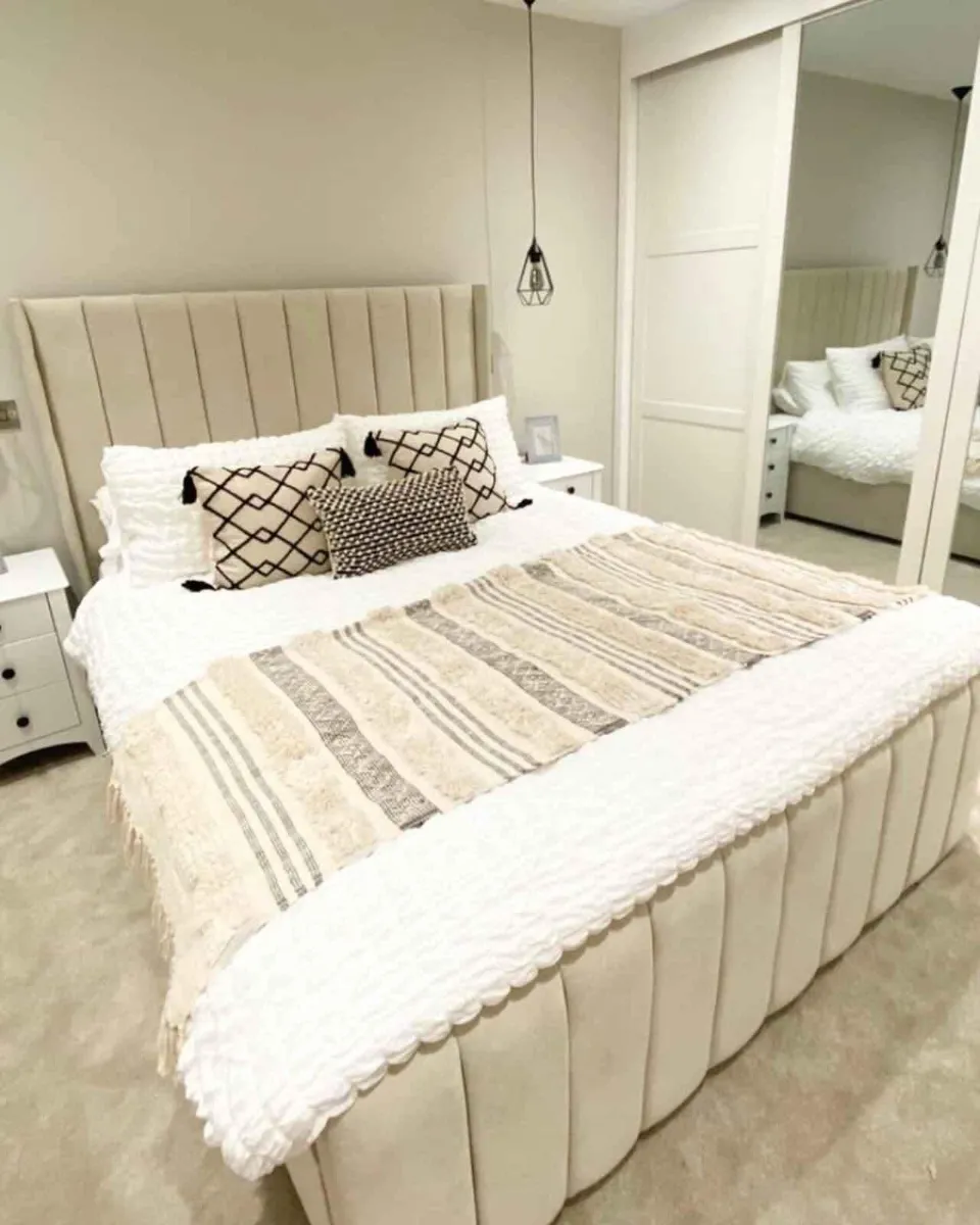 Beds - Image 1