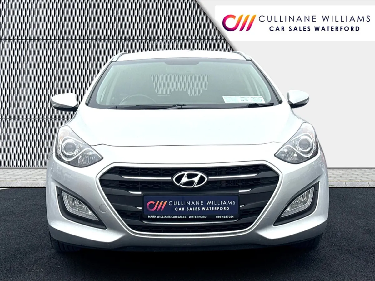 Hyundai i30 2017 SE NAV 1.6 CDRI €63 P/W WITH NO C - Image 2