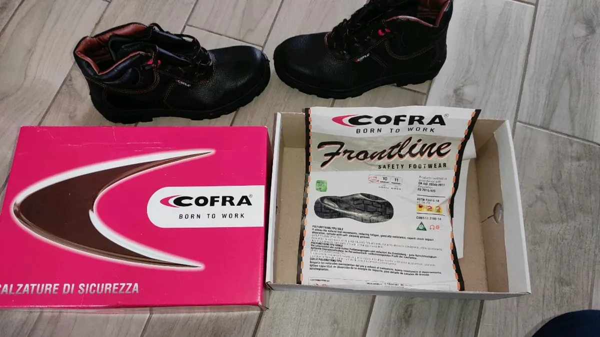 Cofra Safety boots size 8 - Image 4