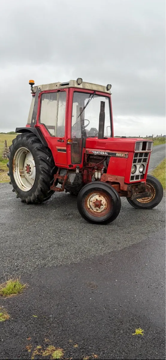 International 685xl