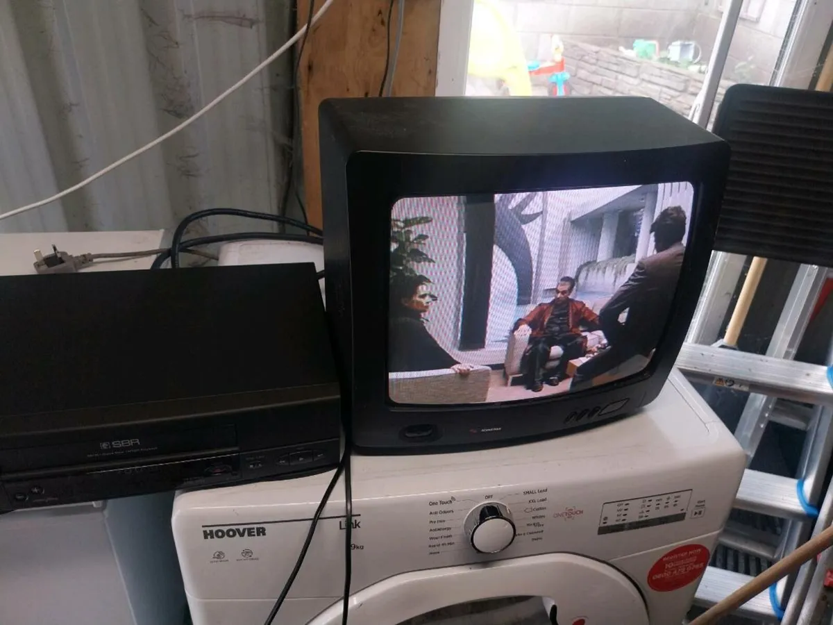 panasonic vhs player with remote - Image 1