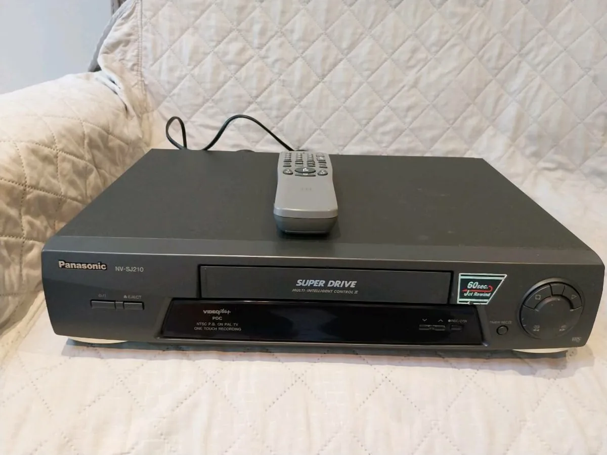 panasonic vhs player with remote - Image 2