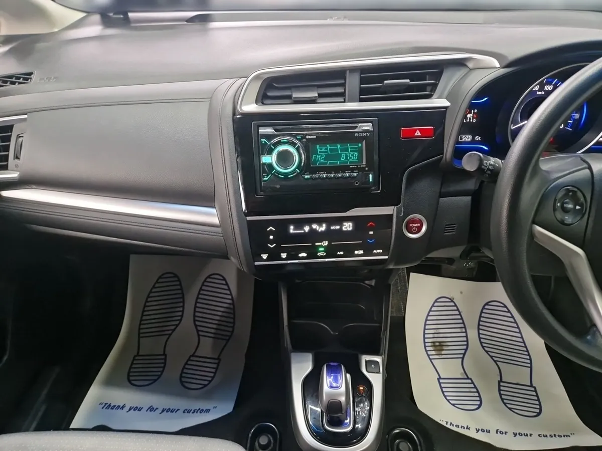 Honda Fit 2017 - Image 4
