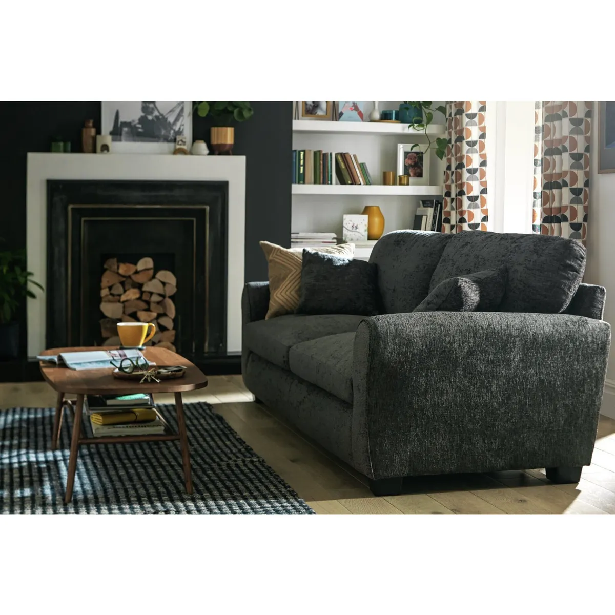Brand new Bromley 4 seater sofas reduced