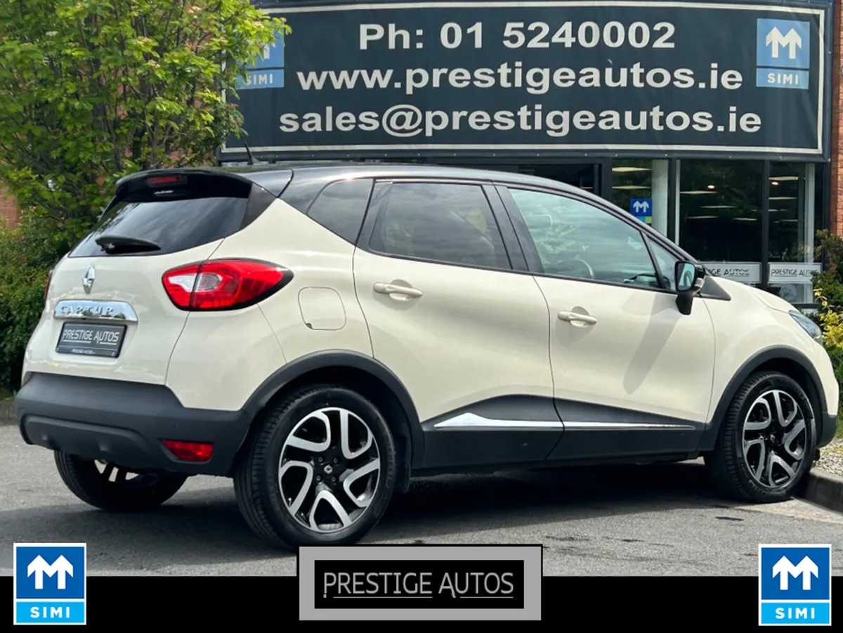 Renault Captur 1.2 PETROL INTENCE 2 TONE AUTO *CAR - Image 4