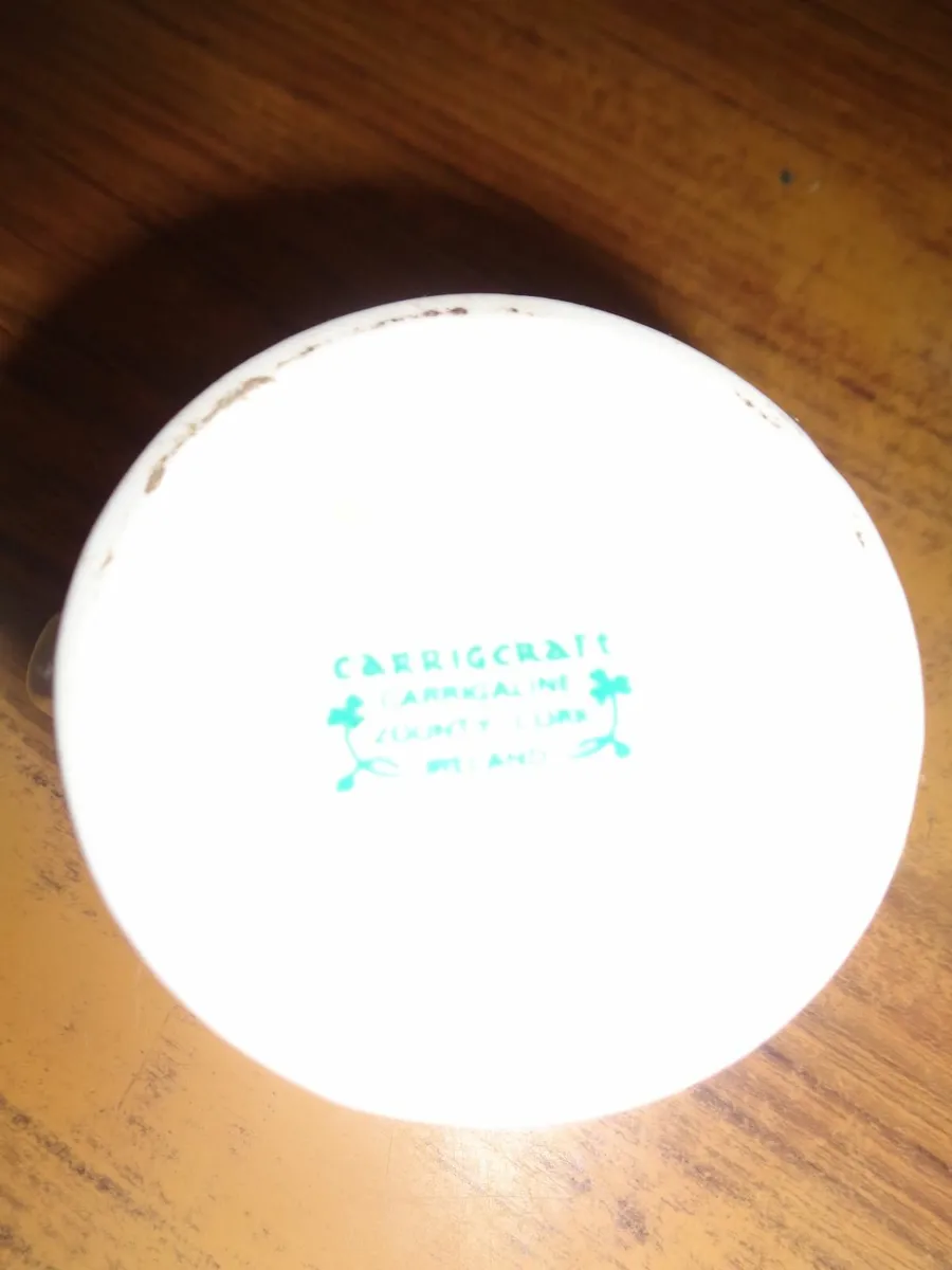 Vintage Carrigaline Shamrock Jug for Sale - Image 2