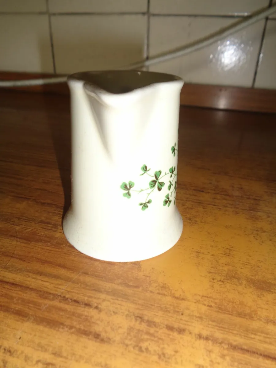 Vintage Carrigaline Shamrock Jug for Sale - Image 3