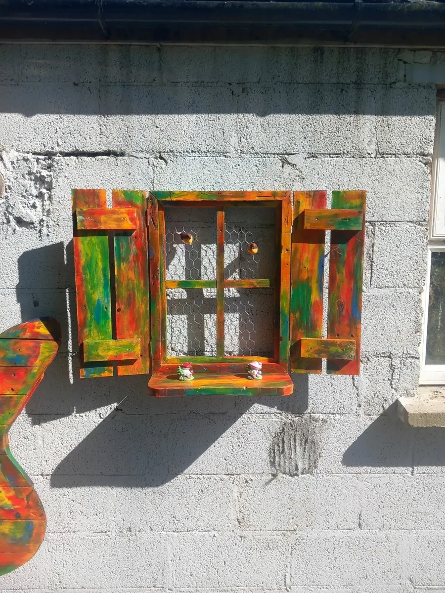 Window shutters decoration - Image 1