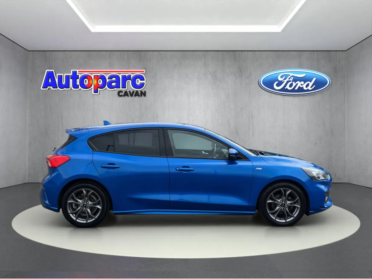 Ford Focus ST-LINE EDITION 5DR 1.0T1 1.0T125 MHE - Image 2