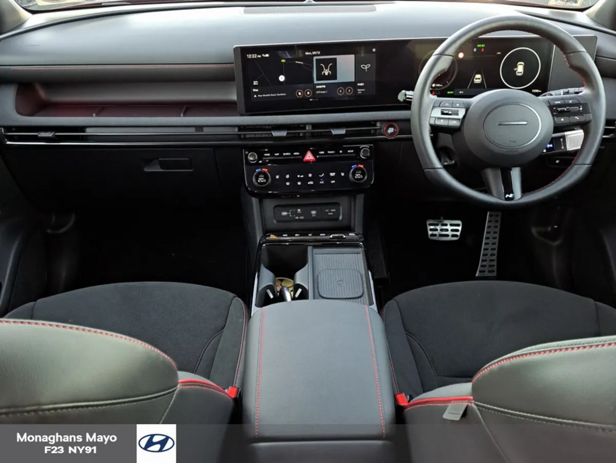 Hyundai Tucson PHEV 4WD N LINE TWO TONE - Image 2