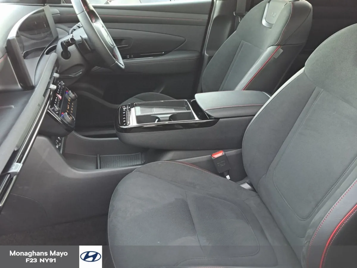 Hyundai Tucson PHEV 4WD N LINE TWO TONE - Image 4