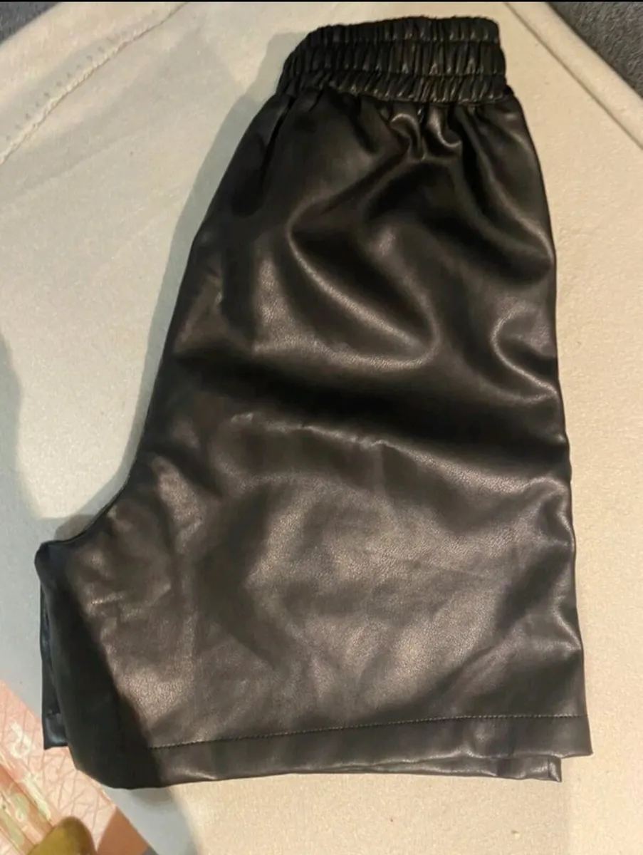 DAZY Elastic Waist PU Leather Shorts — Size S - Image 4