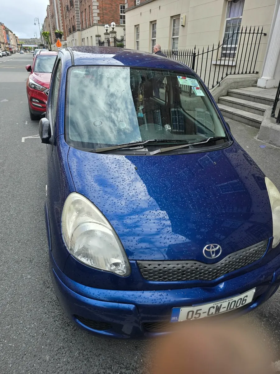 Toyota Yaris 2005 - Image 2